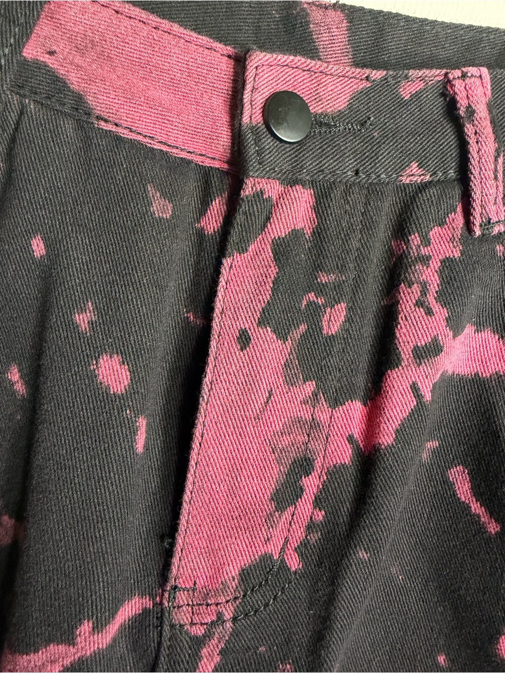 ROMWE Black and Pink Tie-Dye Distressed Denim Shorts - XL - 12 - Picture 3 of 5